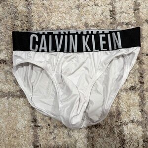 Calvin Klein M White Briefs